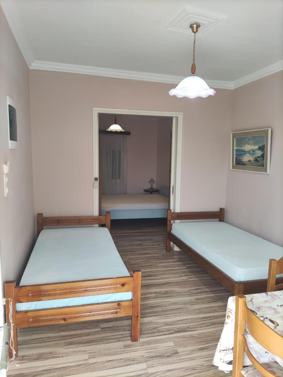 Sissy Apartment วราฮาติ ภายนอก รูปภาพ
