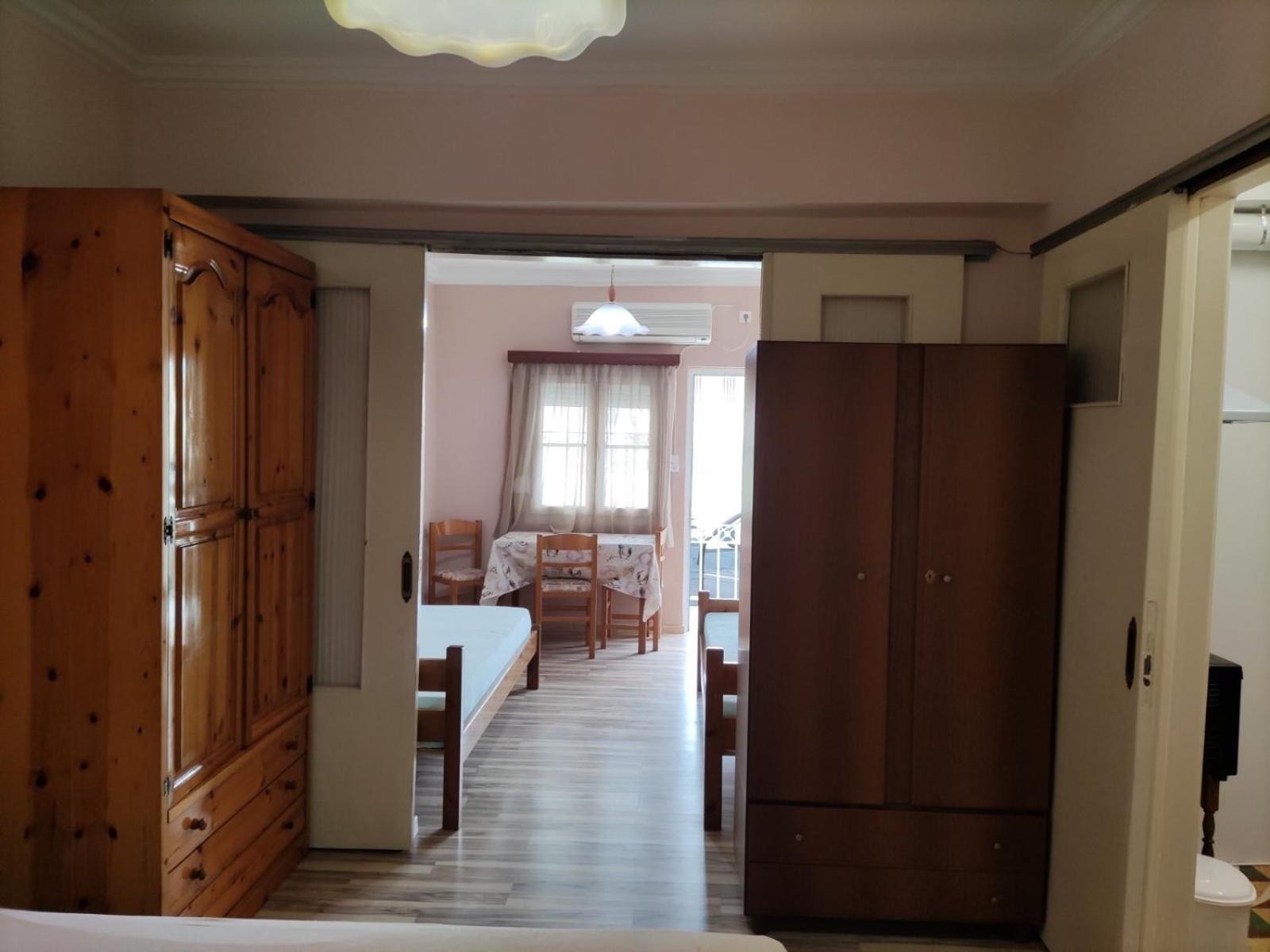 Sissy Apartment วราฮาติ ภายนอก รูปภาพ